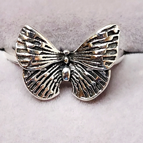 Jewelry - Dainty Silver Butterfly Ring Size 7.5